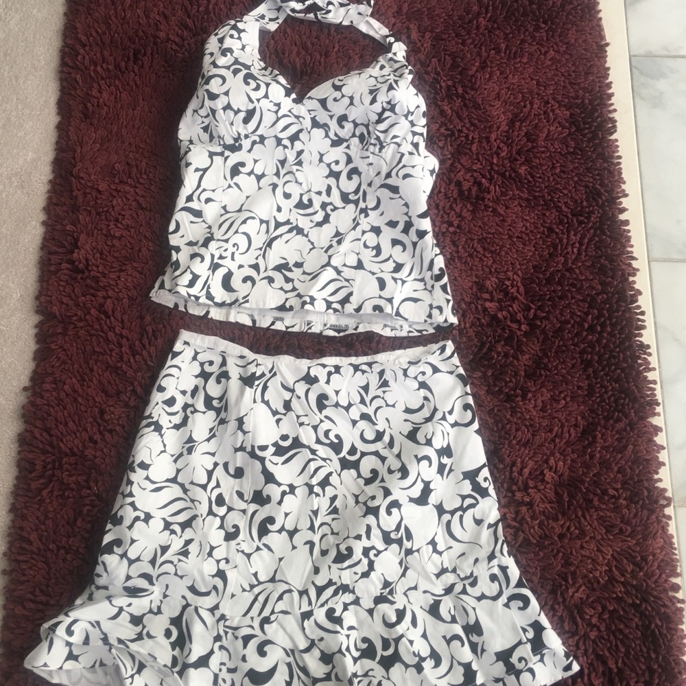 2 piece  white black  halter top